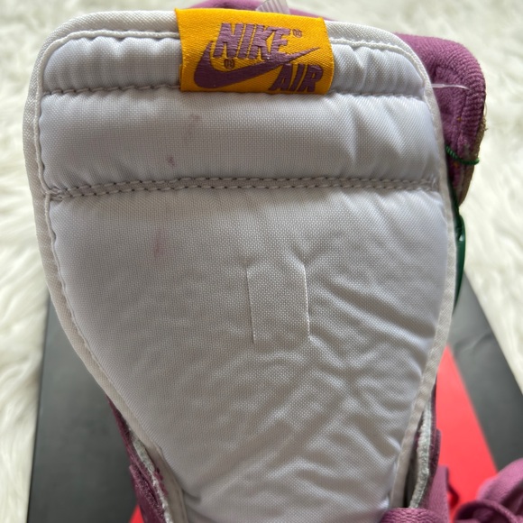 Jordan 1 Retro High OG Brotherhood - Picture 8 of 11